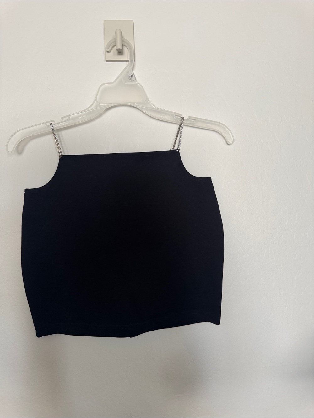 superdown Black Chain-Strap Crop Camisole